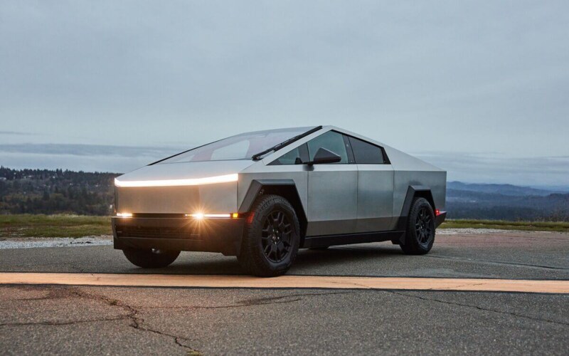 Tesla Cybertruck Cyberbeast 2023