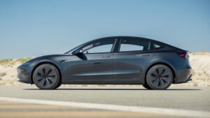 Tesla Model 3 Long Range RWD 2023 - 2024 3 Tesla Model 3 Long Range RWD 2023 2024 3