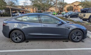 Tesla Model 3 Standard Range 2023