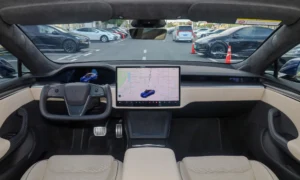 Tesla Model S Standard Range 2023