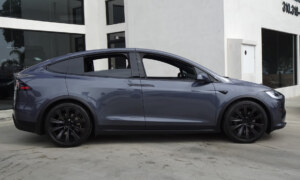 Tesla Model X Standard Range 2023