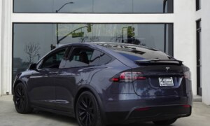 Tesla Model X Standard Range 2023