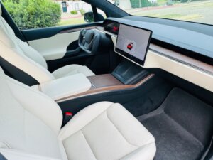 Tesla Model X Standard Range 2023 4 1