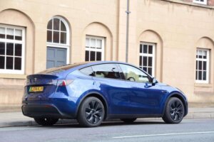 Tesla Model Y Long Range RWD USA 2024 2025 3