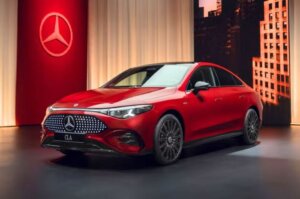 Mercedes CLA 350 4MATIC 2025 (2)