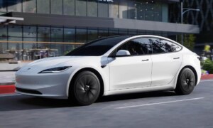 Tesla Model 3 Standard 2025