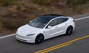 Tesla Model 3 Standard 2025