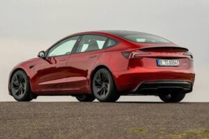 Tesla Model S Long Range 2025 3 1