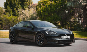 Tesla Model S Plaid 2025