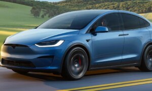Tesla Model X Plaid 2025
