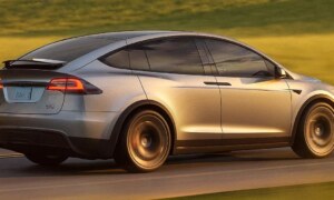 Tesla Model X Plaid 2025