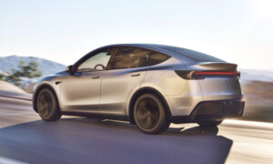 Tesla Model Y Long Range AWD 2025