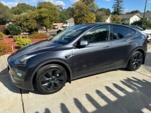 Tesla Model Y Long Range RWD 2025 2 1