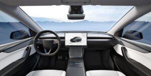 Tesla Model Y Standard 2025 4 1