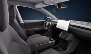 Tesla Model Y Standard Range 2025