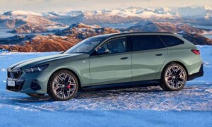 BMW i5 eDrive40 Touring 2024 (2)
