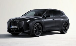 BMW iX M70 xDrive 2025 (1)