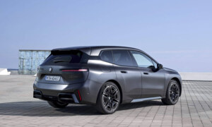 BMW iX M70 xDrive 2025 (2)