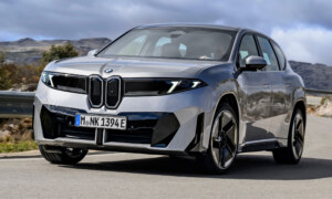 BMW iX3 50 xDrive 2025 (1)