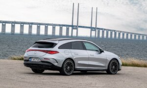 Mercedes CLA Shooting Brake 350 4MATIC 2025 (3)