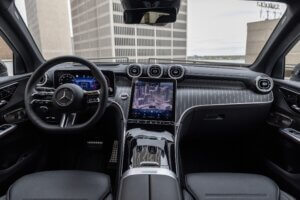 Mercedes GLC 300+ 2025 (4)