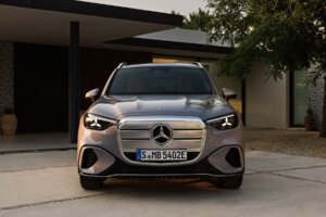 Mercedes GLC 400 4MATIC 2025 (2)
