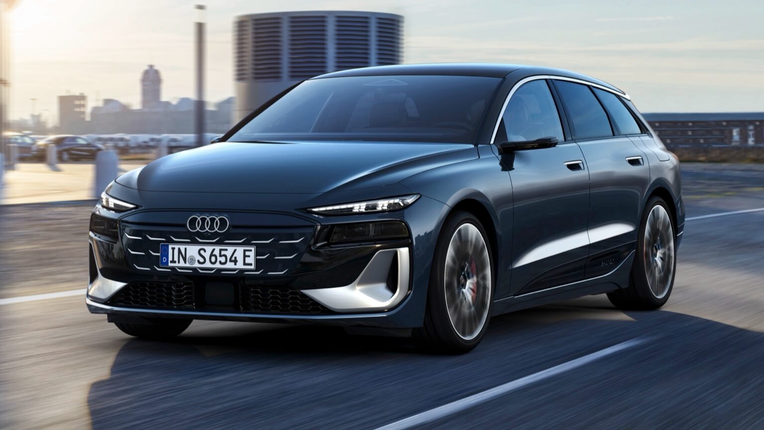 Audi S6 Avant e tron 2024 (1)