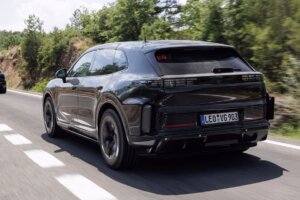 Porsche Cayenne Electric 2025 (3)