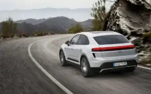 Porsche Macan 2024 (3)