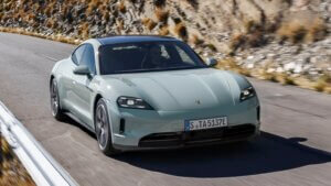 Porsche Taycan 4 2024 (2)