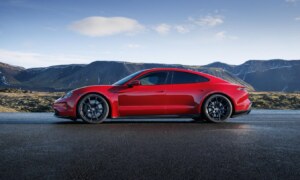 Porsche Taycan GTS 2024 (2)