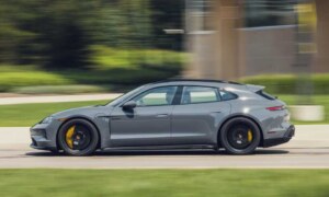 Porsche Taycan GTS Sport Turismo 2024 (2)