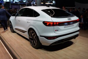 Audi Q6 Sportback e tron performance 2024 (3)