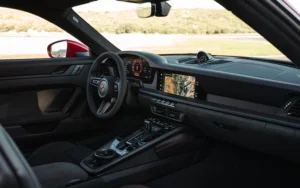 2026 Porsche 911 Carrera GTS (4)