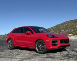 2026 Porsche Cayenne GTS (2)