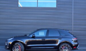 2026 Porsche Macan S (2)