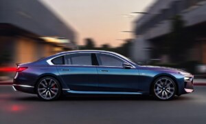 2028 BMW 7 Series Executive Luxury (2)