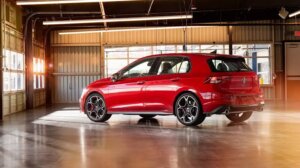 2026 Volkswagen Golf GTI (3)