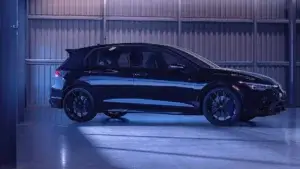 2026 Volkswagen Golf R (2)