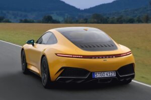 2027 Porsche 911 Carrera S (3)