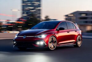 2028 Volkswagen Golf GTI (1)