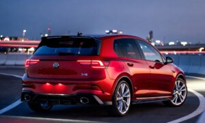 2028 Volkswagen Golf GTI (3)