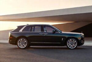 2029 Rolls Royce Cullinan Ultimate (2)