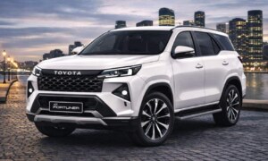 2027 Toyota Fortuner (1)