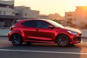 2027 Toyota Yaris (2)