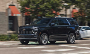 2027 Chevrolet Suburban Review (1)
