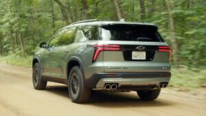 2027 Chevrolet Traverse Review 6 2027 Chevrolet Traverse Review (3)